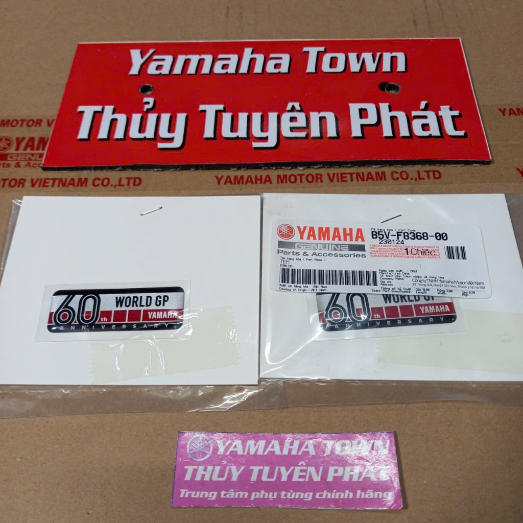 TEM LOGO 60 WORLD GP dán mặt nạ ex 155 siêu đẹp zin chính hãng yamaha ...