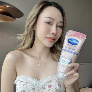 [Vaseline] Sữa Dưỡng Thể Trắng Da Nâng Tone Vaseline Gluta Hya Niacinamide