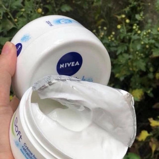 Kem Dưỡng Ẩm NIVEA Soft Cho Cả Da Mặt Và Toàn Thân Dưỡng Da Mềm Mịn 200ml