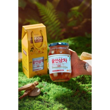 [QUÀ TẶNG CAO CẤP ] Sâm ngâm mật ong HONEY GINSENG TEA Hàn Quốc, sâm tươi ngâm mật ong - lọ 580g