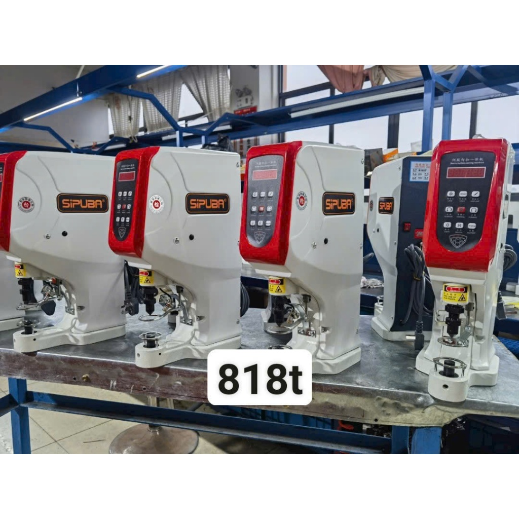 Máy Dập Cúc Điện Tử SIPUBA 818T – Cảm Biến Chống Giật Tay, Kèm Đầu Máy + Chân + Mặt Bàn