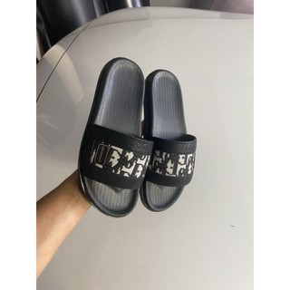 Dép đinh mẫu ngôi sao mới nhất