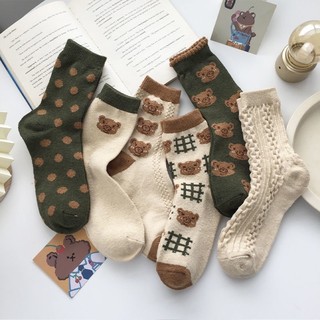 Combo Tất Hộp 8 Đôi Nhiều Màu Phong Cách Vintage Quà Tặng Bạn Gái Bạn Thân Timo T72