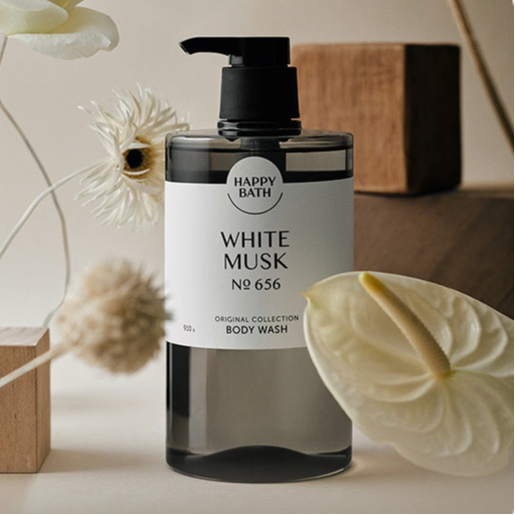 Sữa Tắm Happy Bath Hương Nước Hoa Dưỡng Trắng, Cấp Ẩm Se Khít Lỗ Chân Lông, Tẩy Da Chết Nhẹ Chai Lớn