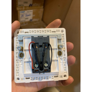 WGML2D1N-Công Tắc Cho Máy Nước Nóng Lạnh  2 Cực 20A- Hiệu Hager- hàng chính hãng