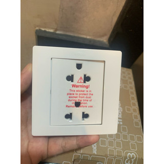 WGMS216EA- Hager  - Ổ Cắm Đôi 3 Chấu 16A- Hager
