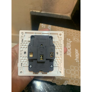 WGMS216EA- Hager  - Ổ Cắm Đôi 3 Chấu 16A- Hager