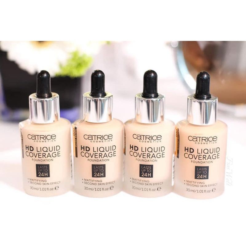 Kem nền dạng lỏng Catrice HD Liquid Coverage tạo lớp che phủ tự nhiên lên tới 24h.