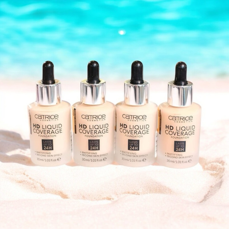 Kem nền dạng lỏng Catrice HD Liquid Coverage tạo lớp che phủ tự nhiên lên tới 24h.