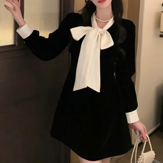 Váy cổ thắt nơ nhung tay dài trên gối triết eo, Váy đầm cổ nơ mini chất nhung dáng ngắn màu đen phối cổ màu kem nữ tính
