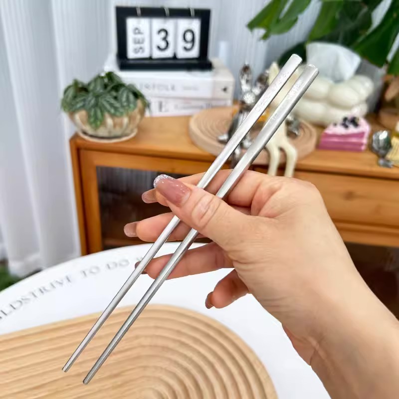 Đũa Inox Chockmen Hộp 10 Đôi Có tem chống giả, Đũa Ăn Chockmen Vân Chống Trơn Trượt Không Mốc CKM59