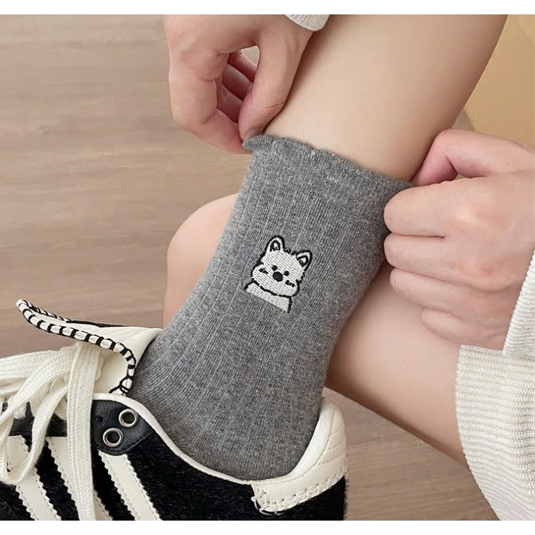 Vớ Tất Gấu 3 màu TRẮNG ĐEN XÁM phong cách trẻ trung, năng động.