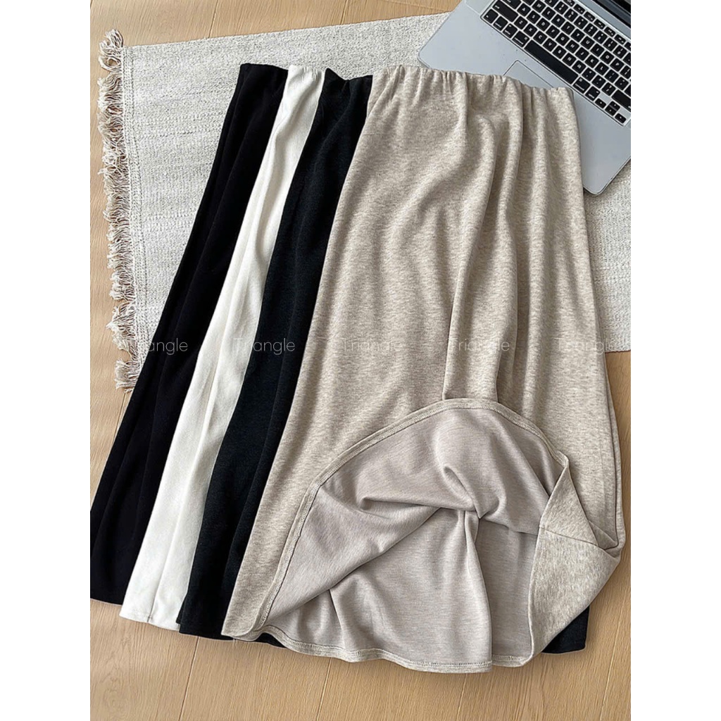 Triangle - (Giá thanh lý, không hoàn) Easy knitted skirt Chân váy len midi dáng A nhẹ nhàng Hàn Quốc