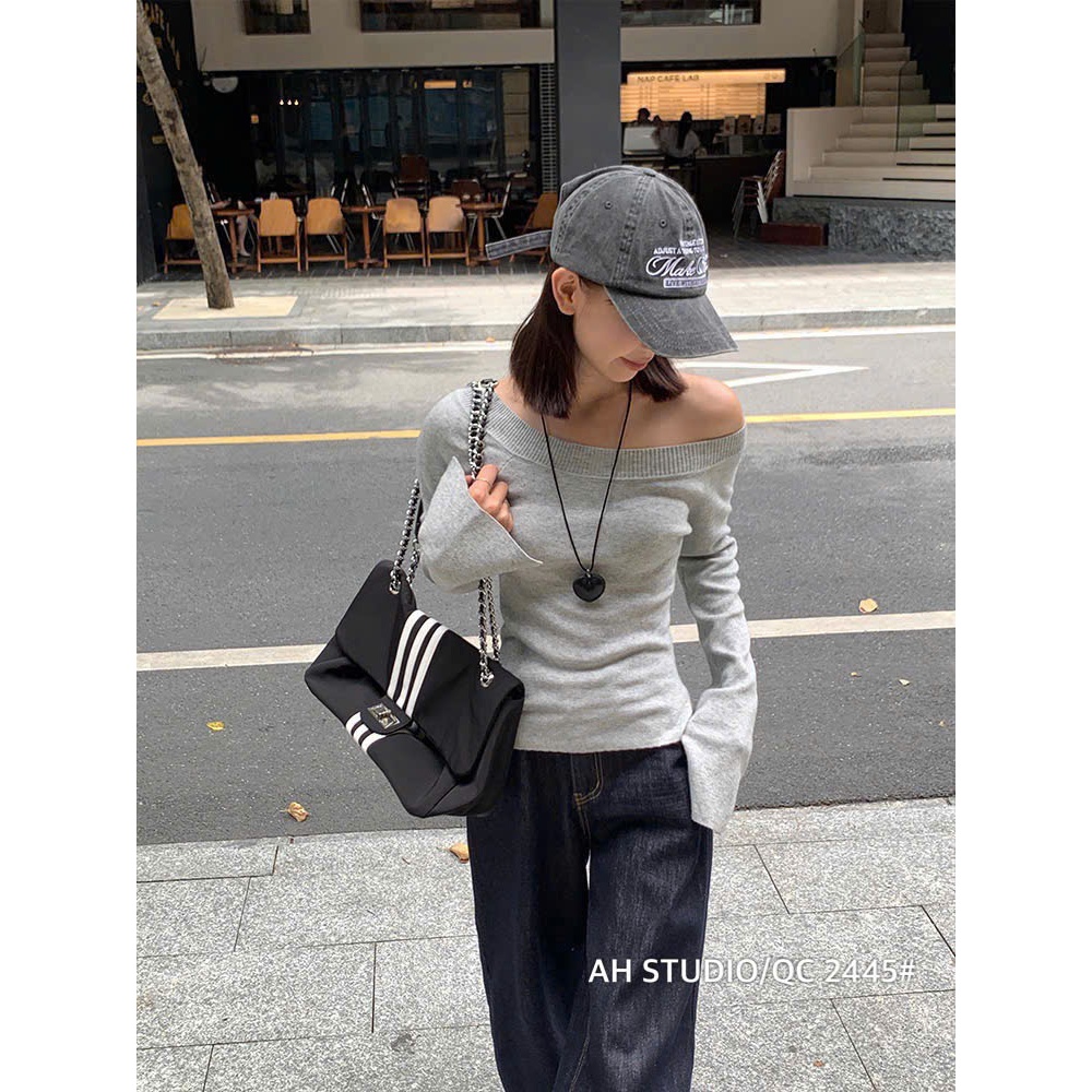 Áo len trễ vai dáng croptop dài tay fom bassic 2445