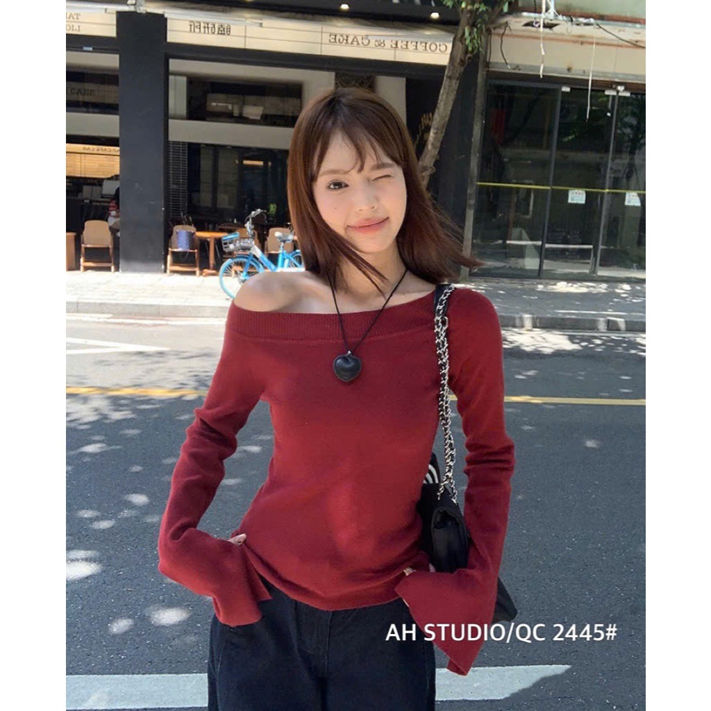 Áo len trễ vai dáng croptop dài tay fom bassic 2445