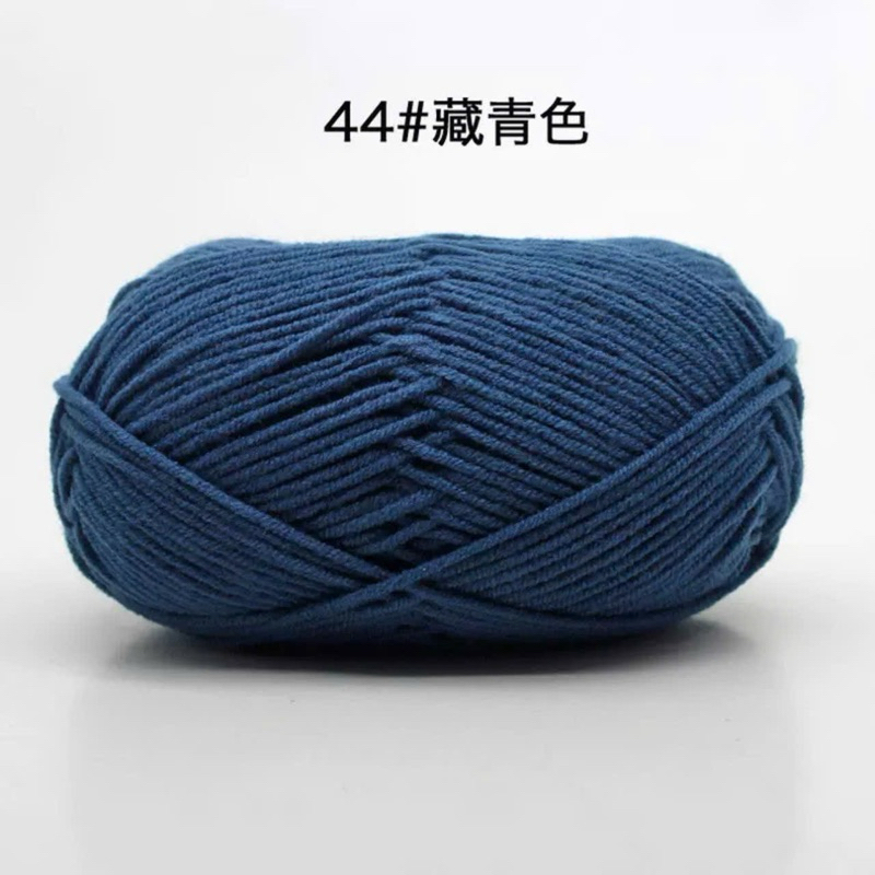 44 xanh đen