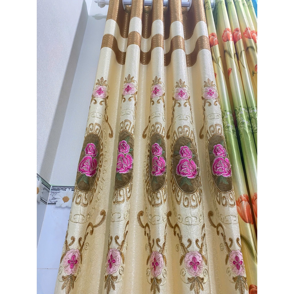 1 TẤM GẤM THÊU MÀU VÀNG CHƯA CÓ CÂY TREO - TREO 1 TẤM MUA 1 TẤM _TREO 2 TẤM MUA 2 TẤM RÈM CỬA VIỆT HÀN