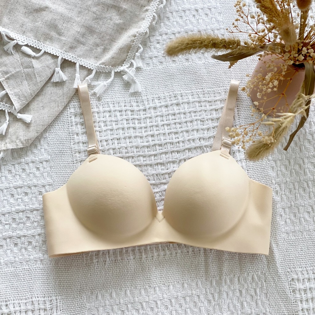 62. NUDE
