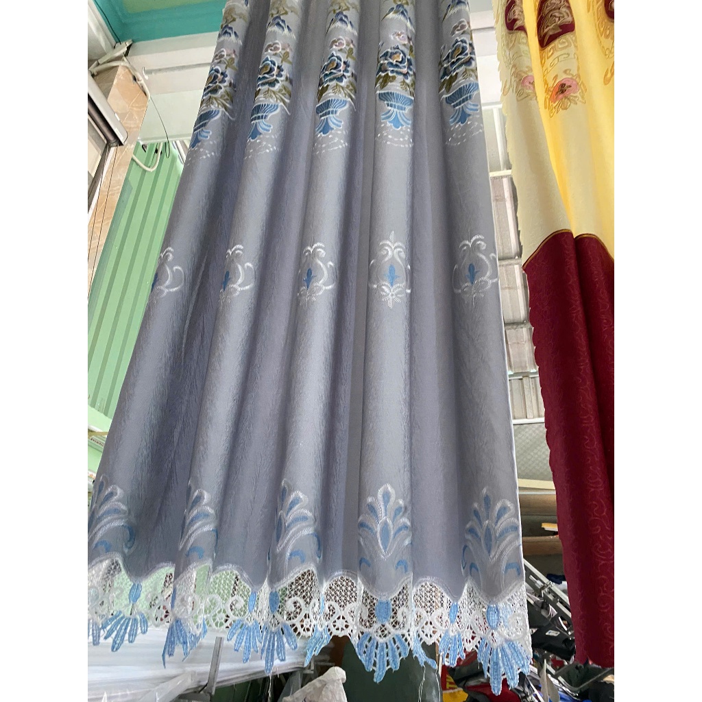 Gấm thêu màu xám phối chân ren giá của 1 tấm rèm căng thẳng ( chua bao gồm thanh treo) vải polyster cản nắng 90%