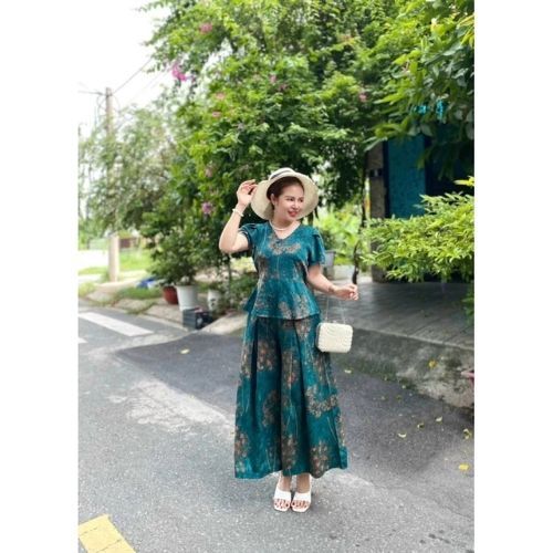 ( Hàng Cao Cấp )Set Đồ bộ trung niên cho mẹ,chất lua nhập cao cấp áo có cổ, quần ống rộng, quần giả váy ( MS29 )