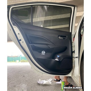 Bộ Dán Chống Xước Tapli Cửa Xe Nissan Almera - Viền Vân Da Carbon Cao Cấp( tặng 1 bộ gương cầu lồi)