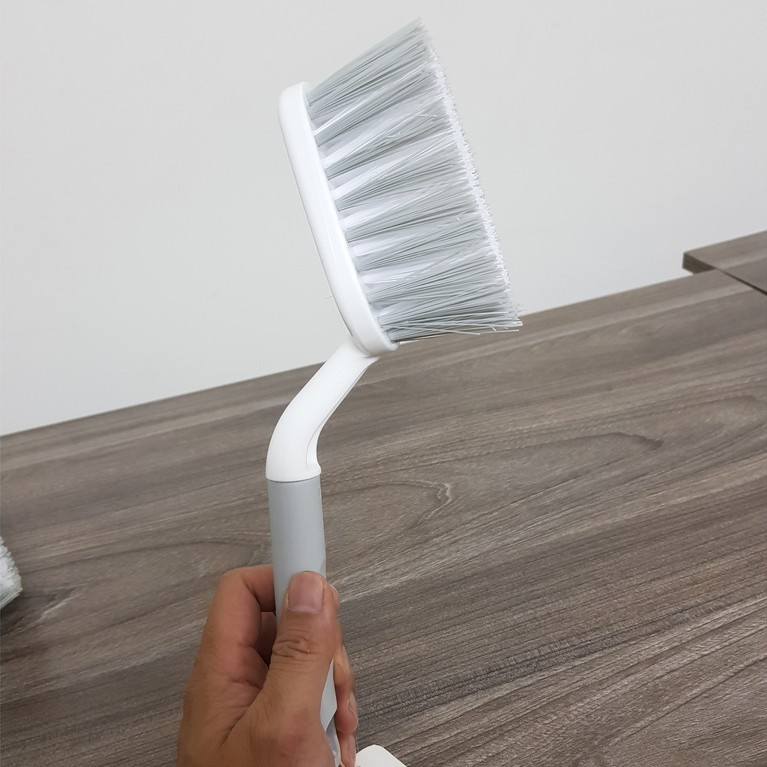 Bàn chải nhà tắm cán dài kirei (26cm) - Chất lượng tốt và lông bàn chải bền | BigBuy360 - bigbuy360.vn