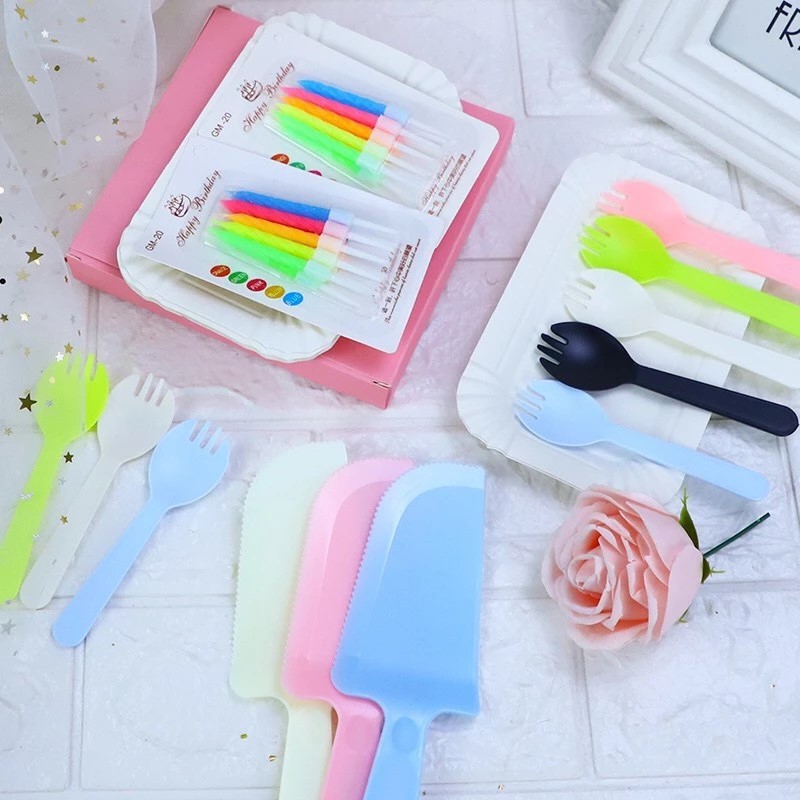 [RẺ VÔ ĐỊCH] Phụ kiện bánh sinh nhật bánh kem - Combo 10 đĩa Giấy + 10 dĩa + 1 Dao + 1 vỉ 10 cây nến, Bộ Dao dĩa nến