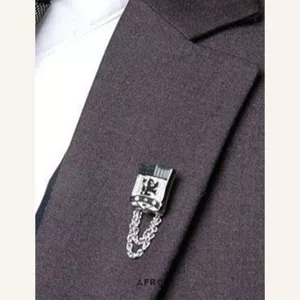 Pin cài áo Vest-Suit mặt khiên Sư Tử 8319
