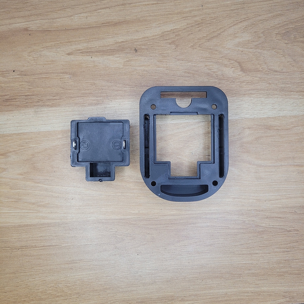 Đế Đúc Lấy Nguồn Pin Makita 14V 18V /21V Nguyên bộ đầy đủ