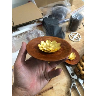 Đĩa xông trầm gỗ Hương ta đặt bông sen vàng chống cháy đốt nụ trầm Nhang không tăm vân mây đa dụng