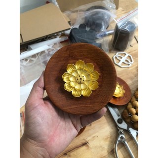 Đĩa xông trầm gỗ Hương ta đặt bông sen vàng chống cháy đốt nụ trầm Nhang không tăm vân mây đa dụng