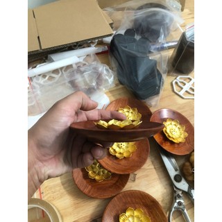 Nhang Nụ và Đĩa xông trầm gỗ Hương ta bông sen vàng chống cháy đốt nụ đa dụng