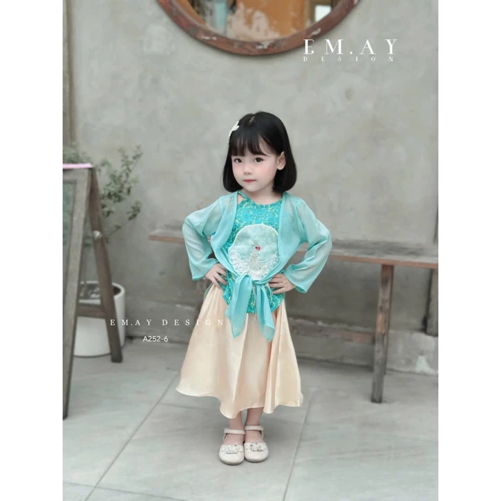 Set áo yếm tứ thân cô Tấm cho bé gái đi chơi lễ tết noel giáng sinh năm mới biểu diễn đẹp chất lụa mát – 2