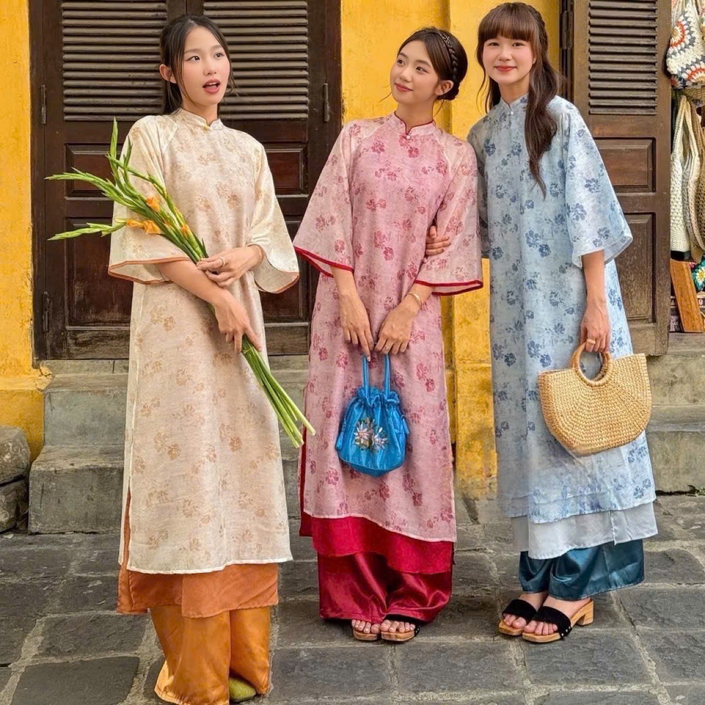 Áo dài voan tơ Hàn Dũ in hình hoa cánh phượng Tamdesigner phối 2 cúc đôi cùng màu áo kèm quần satin,Áo dài cách tân T19