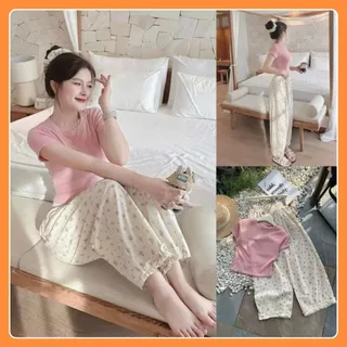 Set bộ nữ áo thun croptop cổ tròn kết hợp quần hoa nhí ống xuông phối gấu bèo