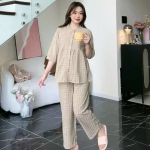 Bộ Đồ Bầu Và Sau Sinh Larosa Tay Lửng Chất Caro Thêu Mềm Mịn Thấm Hút Mồ Hôi Cổ Tàu Xinh Xắn LA023B