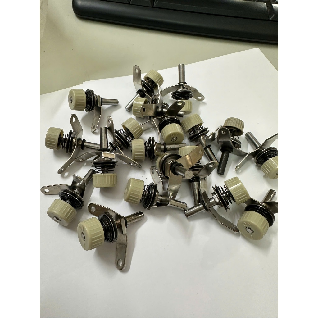 Cụm Đồng Tiền Dẫn Chỉ, Cắt chỉ Máy 1 Kim 2 Lỗ Nhỏ cốt nhỏ - Phụ Kiện Ngành May Chính Hãng