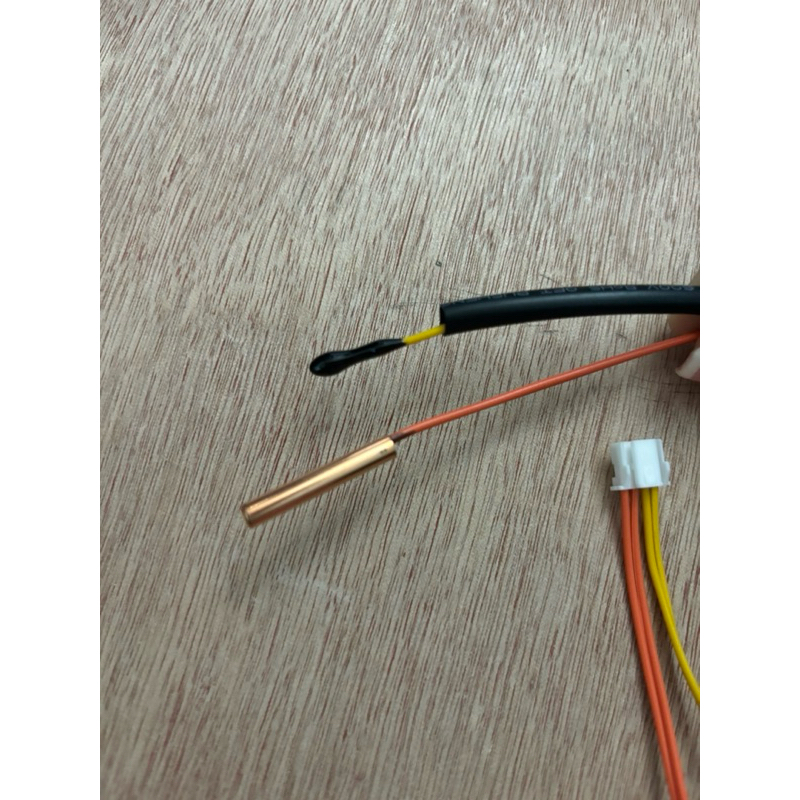 Sensor máy lạnh , điều hoà SHARP 10+15k