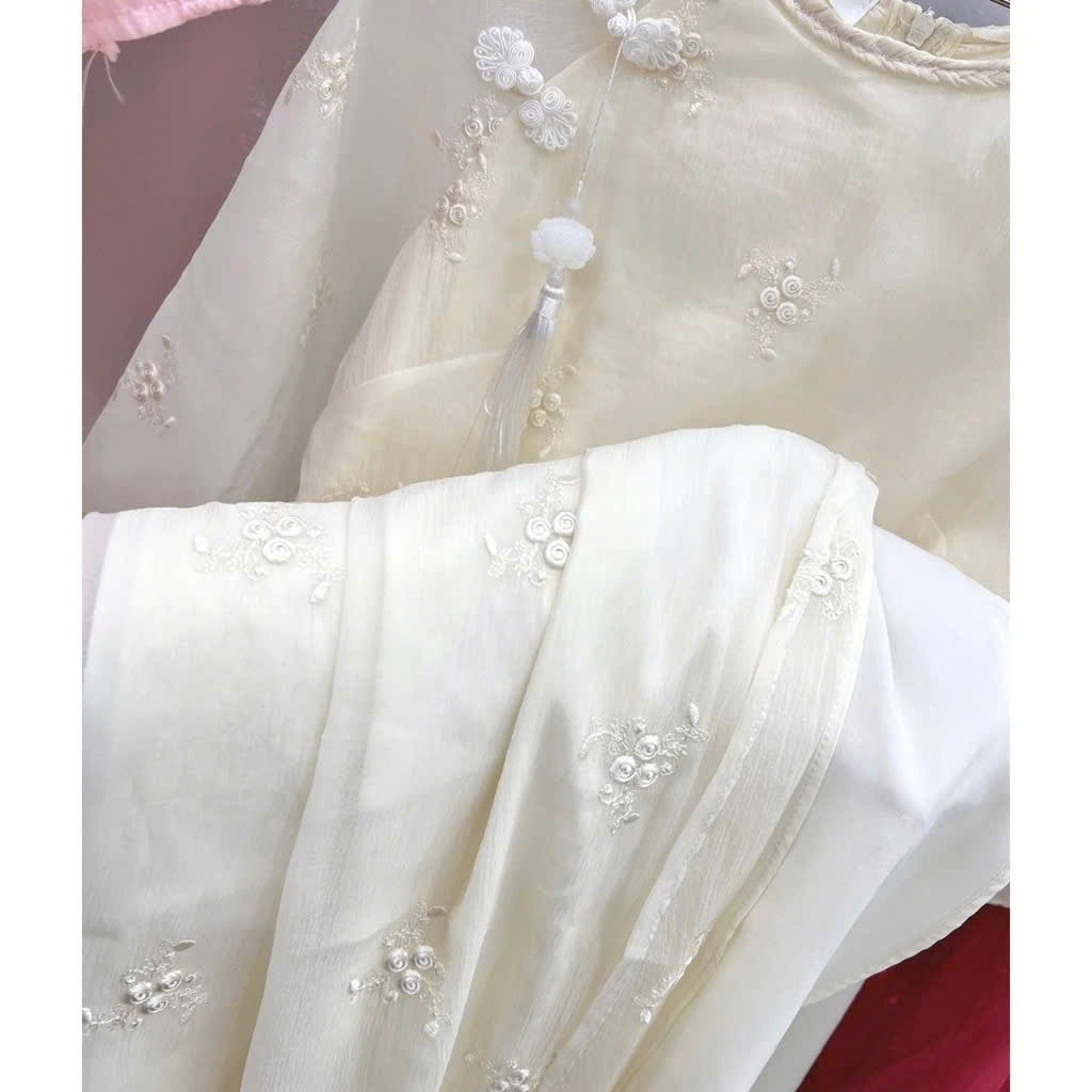 Set áo dài hoa nhí nữ Đỗ Quyên MuzaBotique cổ tròn đính cúc tàu truyền thống duyên dáng,Áo dài cách tân 4 tà  hoa nổi T5