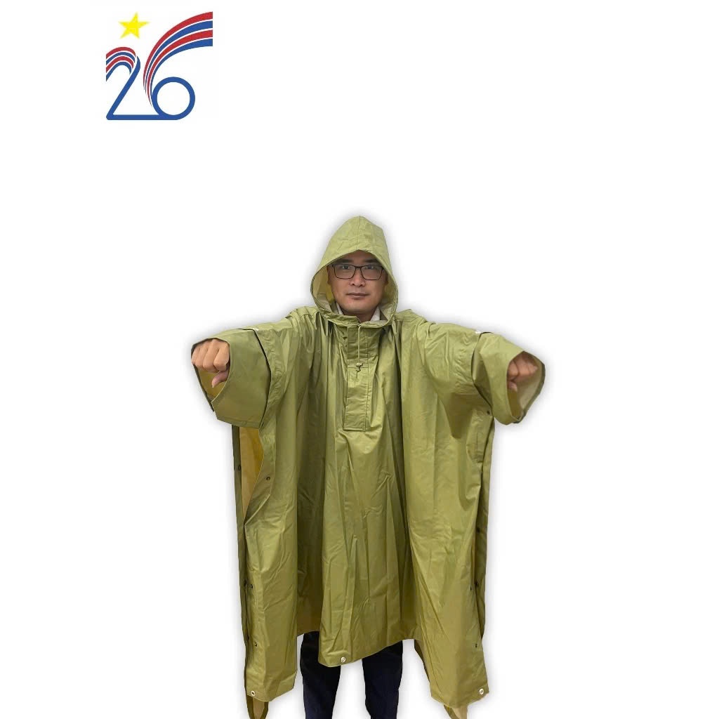 Áo Mưa Cánh Dơi Chất Liệu Dù Bền Loại Trơn 2 Size