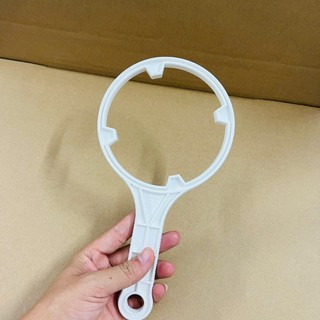 Tay vặn cốc, mở cốc 10inch Kangaroo - Có thể mở được tất cả cốc lọc 10inch Kangaroo