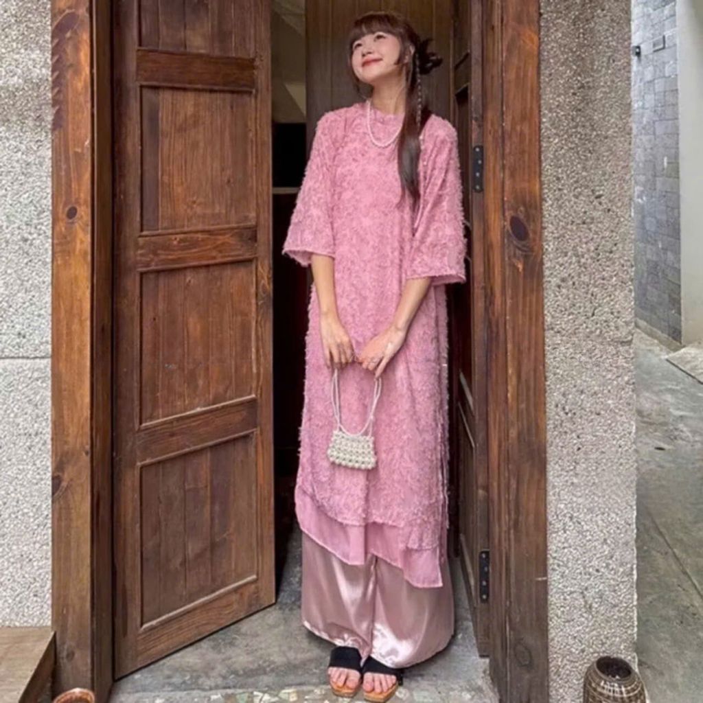 Áo dài lông vũ buộc nơ cách điệu MuzaBoutique, áo dài cách tân gấm hoa tua rua kèm quần lụa( hàng có sẵn) ,áo dài đẹp