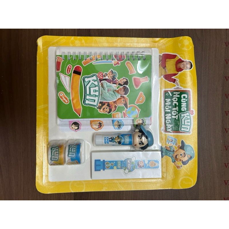 Bộ Dụng Cụ Học Tập Kun Năng Động