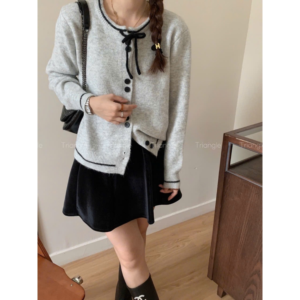 Triangle - (Giá thanh lý không hoàn) Black ribbon knitted Áo len cardidan dày dặn buộc nơ màu đen