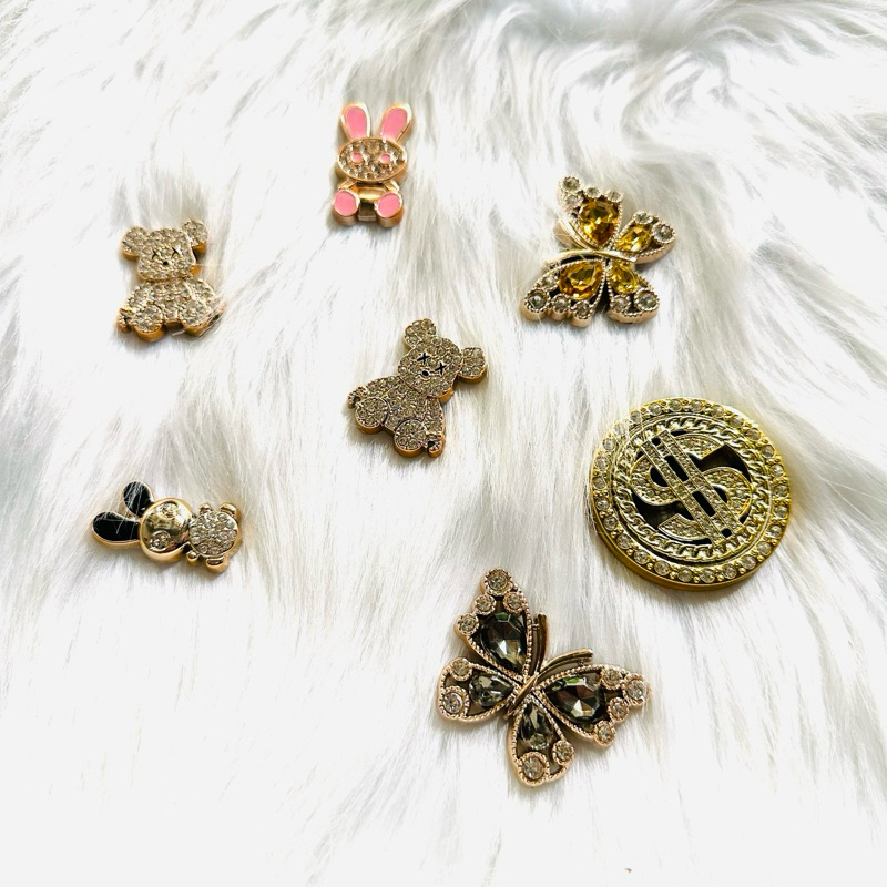 Charm gắn dép, phụ kiện gắn dép, đính áo siêu đẹp, dễ dàng sử dụng ...