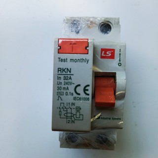 Aptomat chống giật 15,,30, 63A. dòng rò 15- 30mA-220v -cb chống giật -attomat,cầu dao tự động chống rò