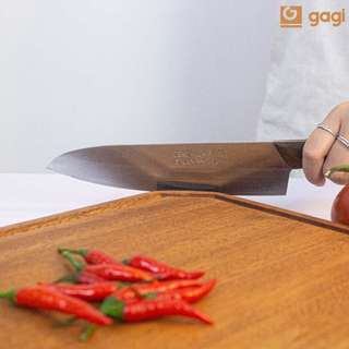 Thớt Gỗ Xoan Đào Cao Cấp GAGI GC11 To Dày, Có Rảnh Thu Nước, Thiết Kế Thông Minh Tích Hợp Đá Mài Và Khe Cắm Điện Thoại
