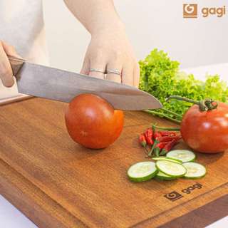 Thớt Gỗ Xoan Đào Cao Cấp GAGI GC11 To Dày, Có Rảnh Thu Nước, Thiết Kế Thông Minh Tích Hợp Đá Mài Và Khe Cắm Điện Thoại