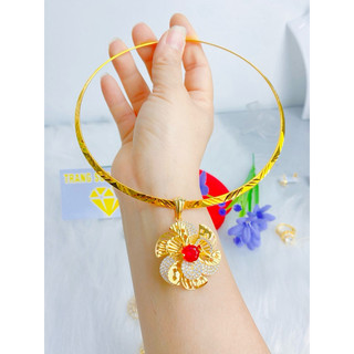 Các mẫu Kiềng Trang sức mạ vàng 18 ca kèm các mặt hoa mai, lá đỏ, lá xanh, đá trắng dành cho nữ