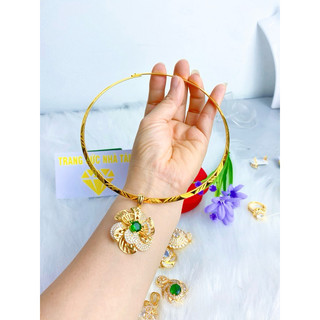 Các mẫu Kiềng Trang sức mạ vàng 18 ca kèm các mặt hoa mai, lá đỏ, lá xanh, đá trắng dành cho nữ